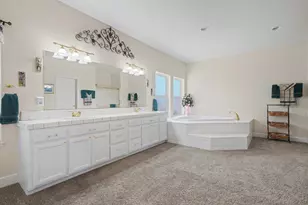 12199 Jackson Pines Dr, Jackson, CA 95642 - Photo 31