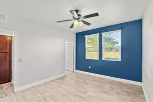 1900 Danbrook Dr, Sacramento, CA 95835 - Photo 17