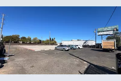 7131 Governors Circle, Sacramento, CA 95823 - Photo 5