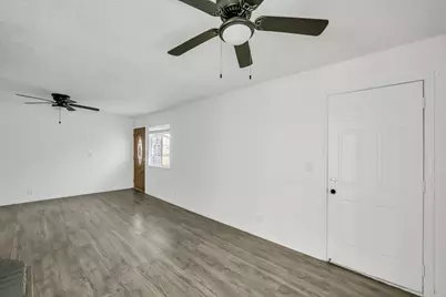 4323 Oconner Way, Sacramento, CA 95838 - Photo 9