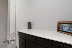 421 W Cupertino Ave, Mountain House, CA 95391 - Photo 35