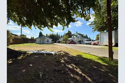 1736 Beverly Drive, Modesto, CA 95358 - Photo 11