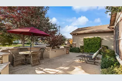 2494 Redbud Way, Manteca, CA 95336 - Photo 5