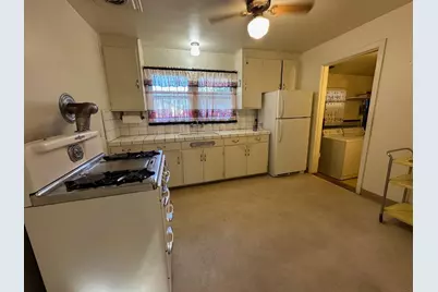 1954 S Sutter Street, Stockton, CA 95206 - Photo 15