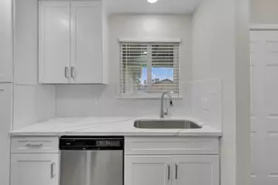 901 Lavon New Ln, Turlock, CA 95380 - Photo 11