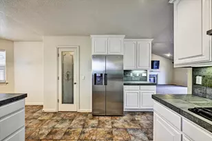 11965 Marble Ct, Penn Valley, CA 95946 - Photo 17