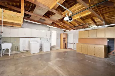 3338 Eisenhower Drive, Sacramento, CA 95826 - Photo 37