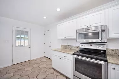 3338 Eisenhower Drive, Sacramento, CA 95826 - Photo 23
