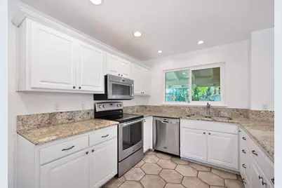 3338 Eisenhower Drive, Sacramento, CA 95826 - Photo 21