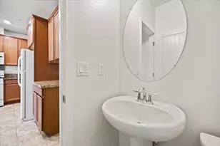 3216 Bridgeway Dr, Rancho Cordova, CA 95670 - Photo 13