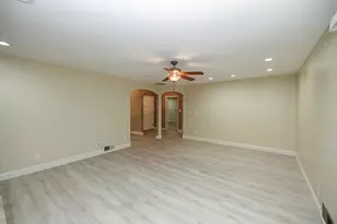 2410 Sherwood Ave, Modesto, CA 95350 - Photo 13