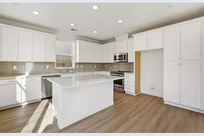 10382 Mornington Way, Elk Grove, CA 95757 - Photo 13