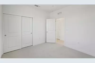 10386 Mornington Way, Elk Grove, CA 95757 - Photo 17