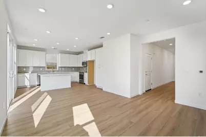 10386 Mornington Way, Elk Grove, CA 95757 - Photo 7