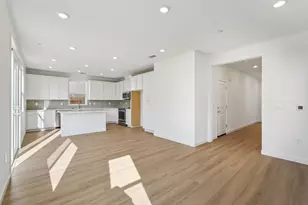 10386 Mornington Wy, Elk Grove, CA 95757 - Photo 7