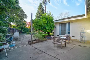 6956 Los Cerros Dr, Sacramento, CA 95831 - Photo 23