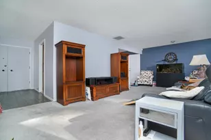 6956 Los Cerros Dr, Sacramento, CA 95831 - Photo 9