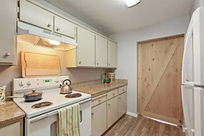 2401 Eilers Lane #304, Lodi, CA 95242 - Photo 9