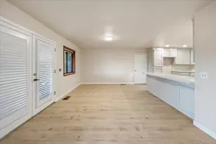 19617 Victoria Dr, Grass Valley, CA 95949 - Photo 15