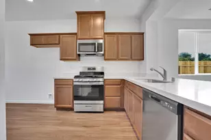 3257 Vermillion Dr, Stockton, CA 95206 - Photo 7