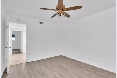 9104 Feather River Way, Sacramento, CA 95826 - Photo 13