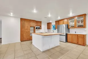 9104 Feather River Way, Sacramento, CA 95826 - Photo 19