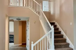 4910 Harrow Dr, Elk Grove, CA 95758 - Photo 3