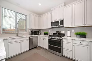 6049 Waddington Wy, Roseville, CA 95747 - Photo 13