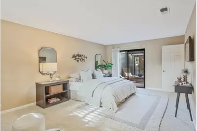 2240 University Avenue, Sacramento, CA 95825 - Photo 11