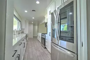2252 W Benjamin Holt Dr, Stockton, CA 95207 - Photo 5