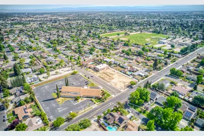 1803 Sunset Avenue, Madera, CA 93637 - Photo 21