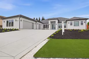 10221 Savannah Ct, Oakdale, CA 95361 - Photo 1