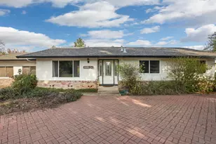 25523 E Groves Rd, Farmington, CA 95230 - Photo 17