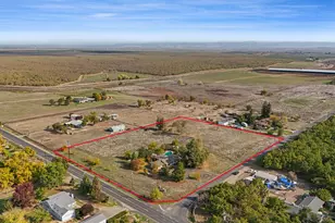 25523 E Groves Rd, Farmington, CA 95230 - Photo 1