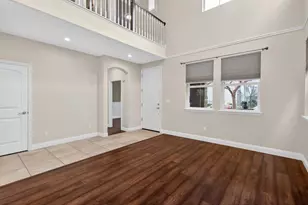 3241 Village Center Dr, Roseville, CA 95747 - Photo 11