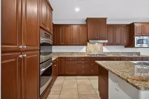 3241 Village Center Dr, Roseville, CA 95747 - Photo 25