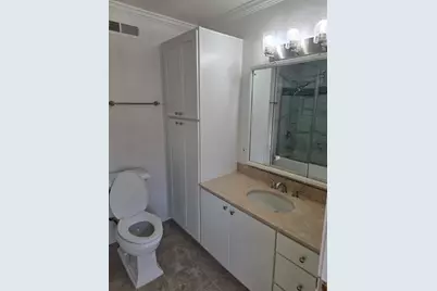 2124 Oxford, Sacramento, CA 95815 - Photo 61