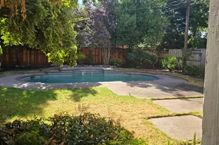 2124 Oxford, Sacramento, CA 95815 - Photo 49