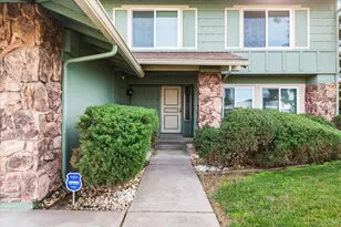 7433 Winnett Way, Sacramento, CA 95823 - Photo 3