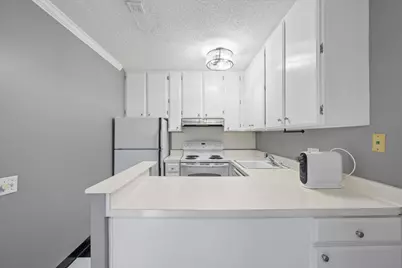 2241 Woodside Lane #4, Sacramento, CA 95825 - Photo 9