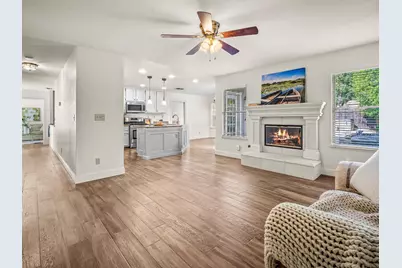 7509 Wynndel Way, Elk Grove, CA 95758 - Photo 13