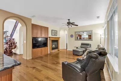 4920 Van Steyn Court, Elk Grove, CA 95757 - Photo 27