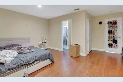 4305 38th Street, Sacramento, CA 95820 - Photo 13