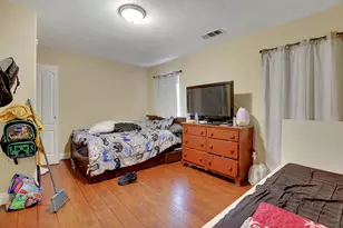 4305 38th St, Sacramento, CA 95820 - Photo 11