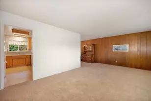 9113 Rosewood Dr, Sacramento, CA 95826 - Photo 9