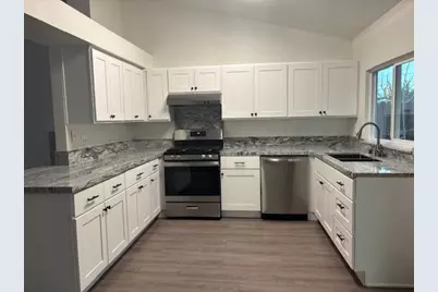 2227 Laguna Way, Los Banos, CA 93635 - Photo 3