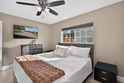302 Pomona Avenue, Stockton, CA 95207 - Photo 19