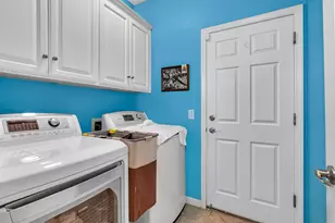 805 El Tesoro Ln, Los Banos, CA 93635 - Photo 9