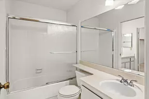 4002 Oak Villa Cir, Carmichael, CA 95608 - Photo 27