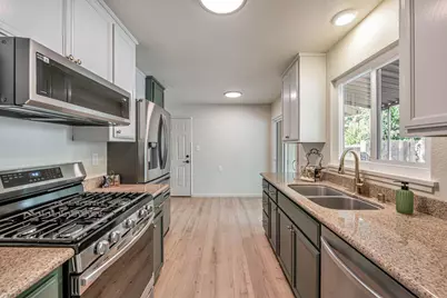 4300 Morpheus Lane, Sacramento, CA 95864 - Photo 9